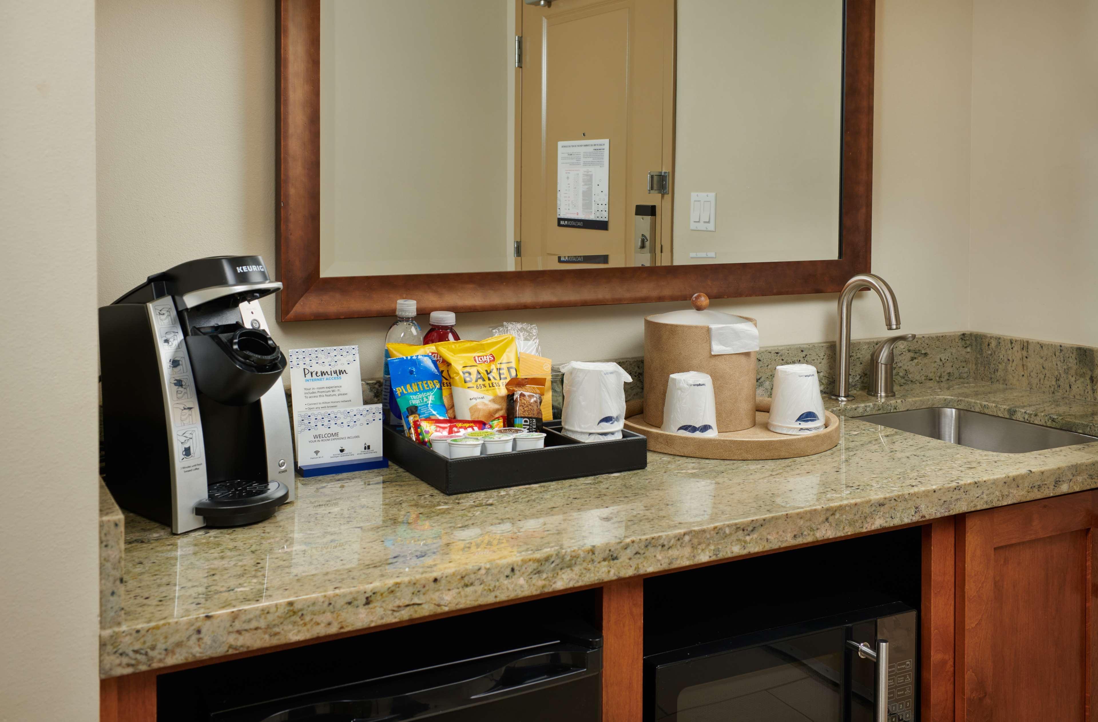 Hampton Inn And Suites Salem Eksteriør bilde