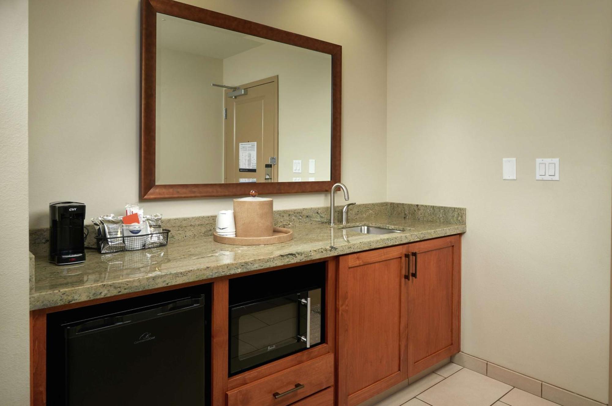 Hampton Inn And Suites Salem Eksteriør bilde